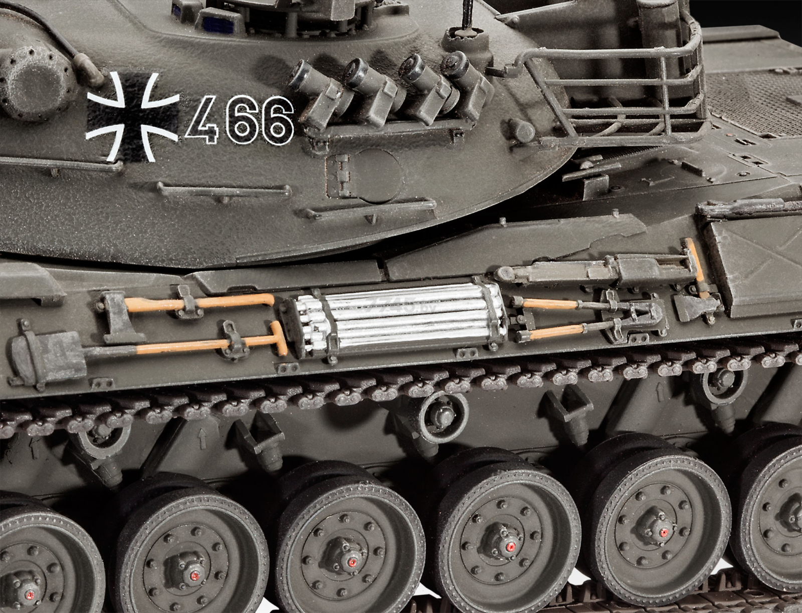 Сборная модель REVELL Немецкий тяжелый танк Leopard 1 1:35 (3240) - Фото 3