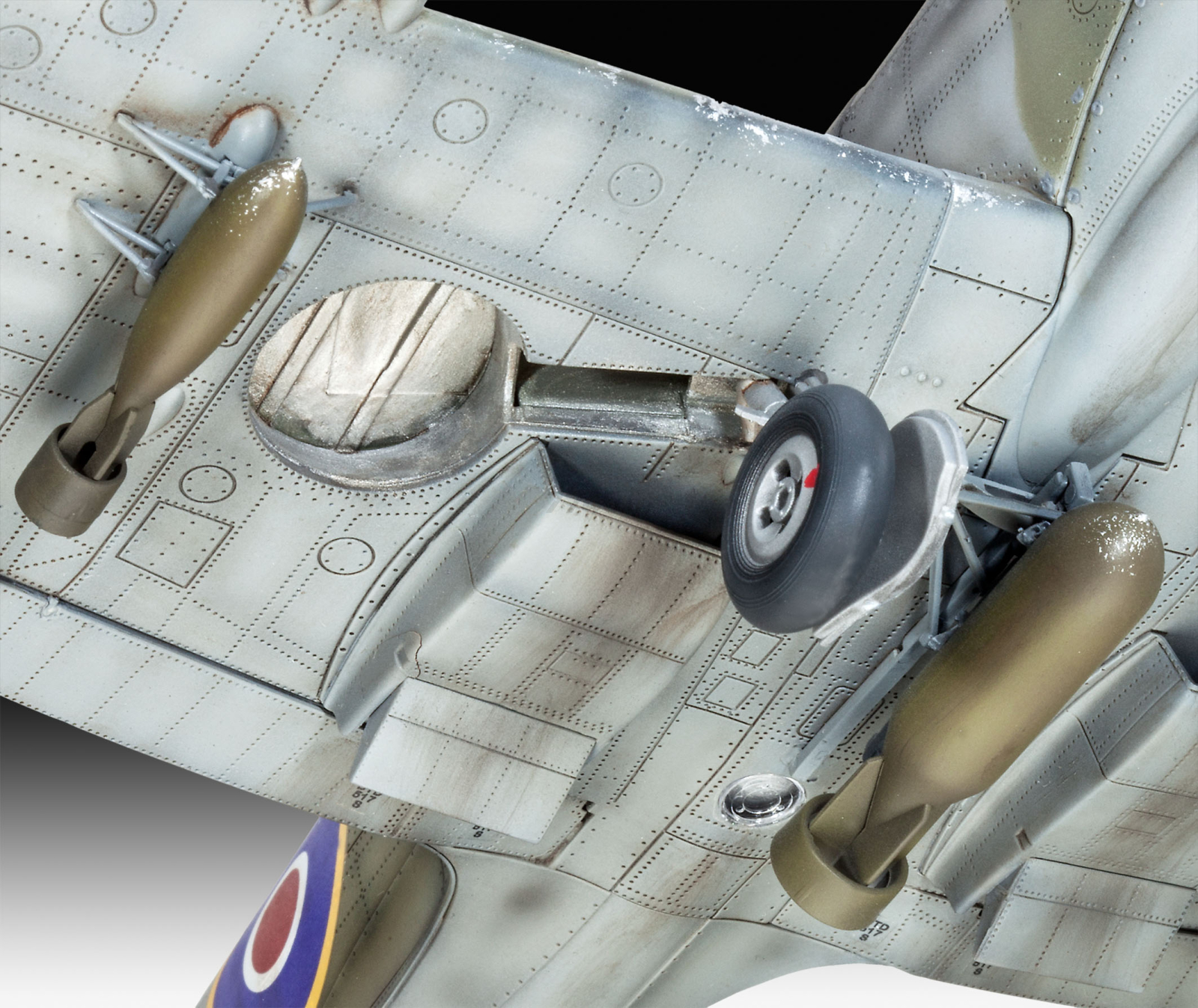 Сборная модель REVELL Британский истребитель Supermarine Spitfire Mk.Ixc 1:32 (03927) - Фото 6
