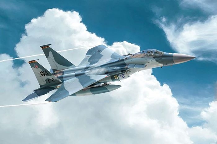 Сборная модель ITALERI Американский истребитель F-15C Eagle 1:72 (1415) - Фото 2