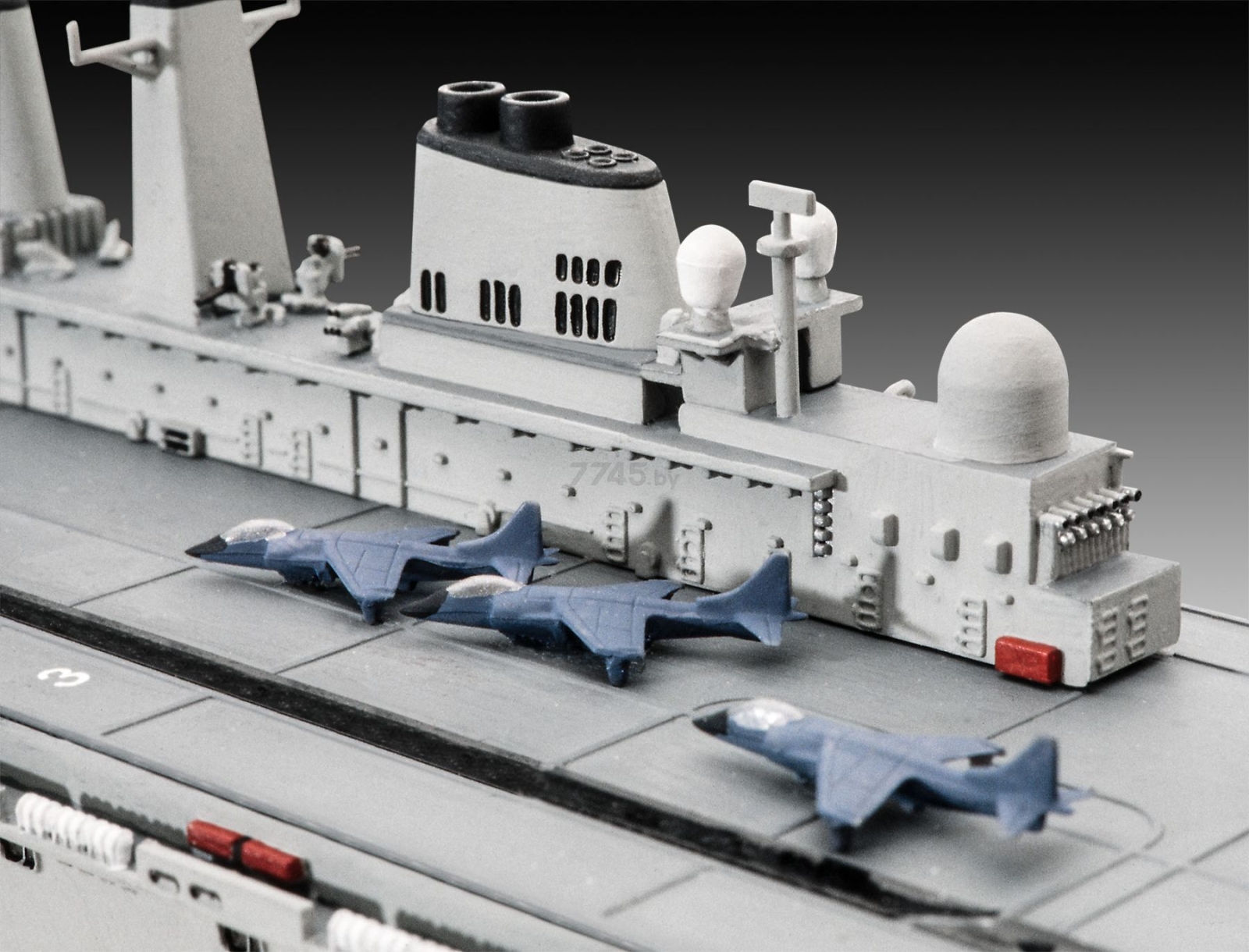 Сборная модель REVELL Авианосец HMS Invincible Фолклендская война 1:700 (5172) - Фото 4