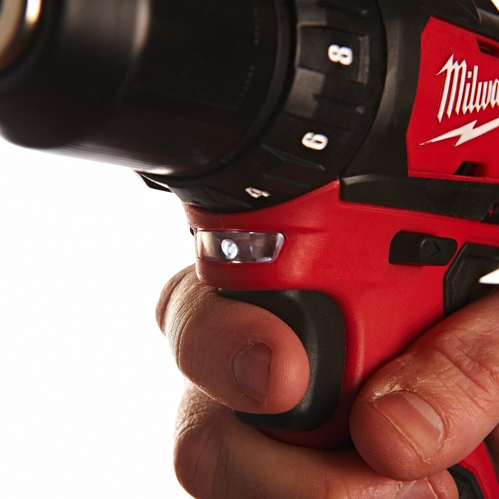 Дрель-шуруповерт аккумуляторная MILWAUKEE M12 BDD-202С и набор бит MILWAUKEE Shockwave 40 штук (4933441915/a) - Фото 6