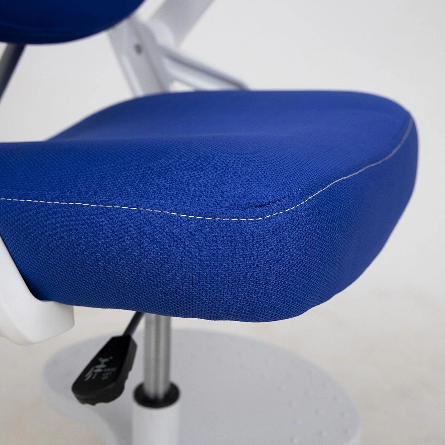 Кресло компьютерное AKSHOME Swan ткань синий (75254) - Фото 19