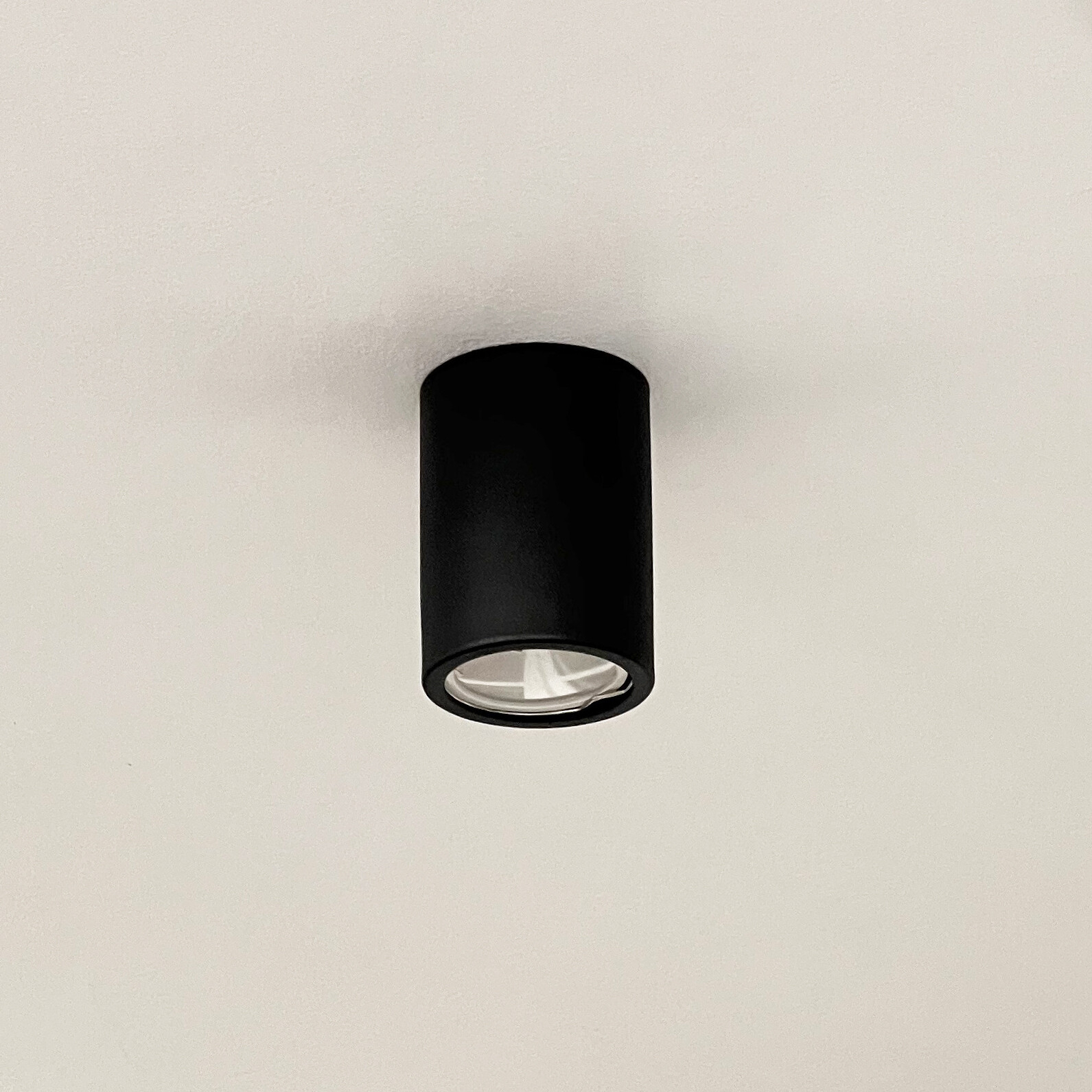 Светильник накладной под лампу GU10 TRUENERGY Modern круг черный (21348) - Фото 7