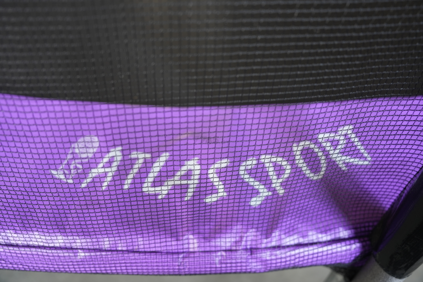 Батут ATLAS SPORT D140 - 4,5ft с защитной сеткой (на пружинах) Purple - Фото 5