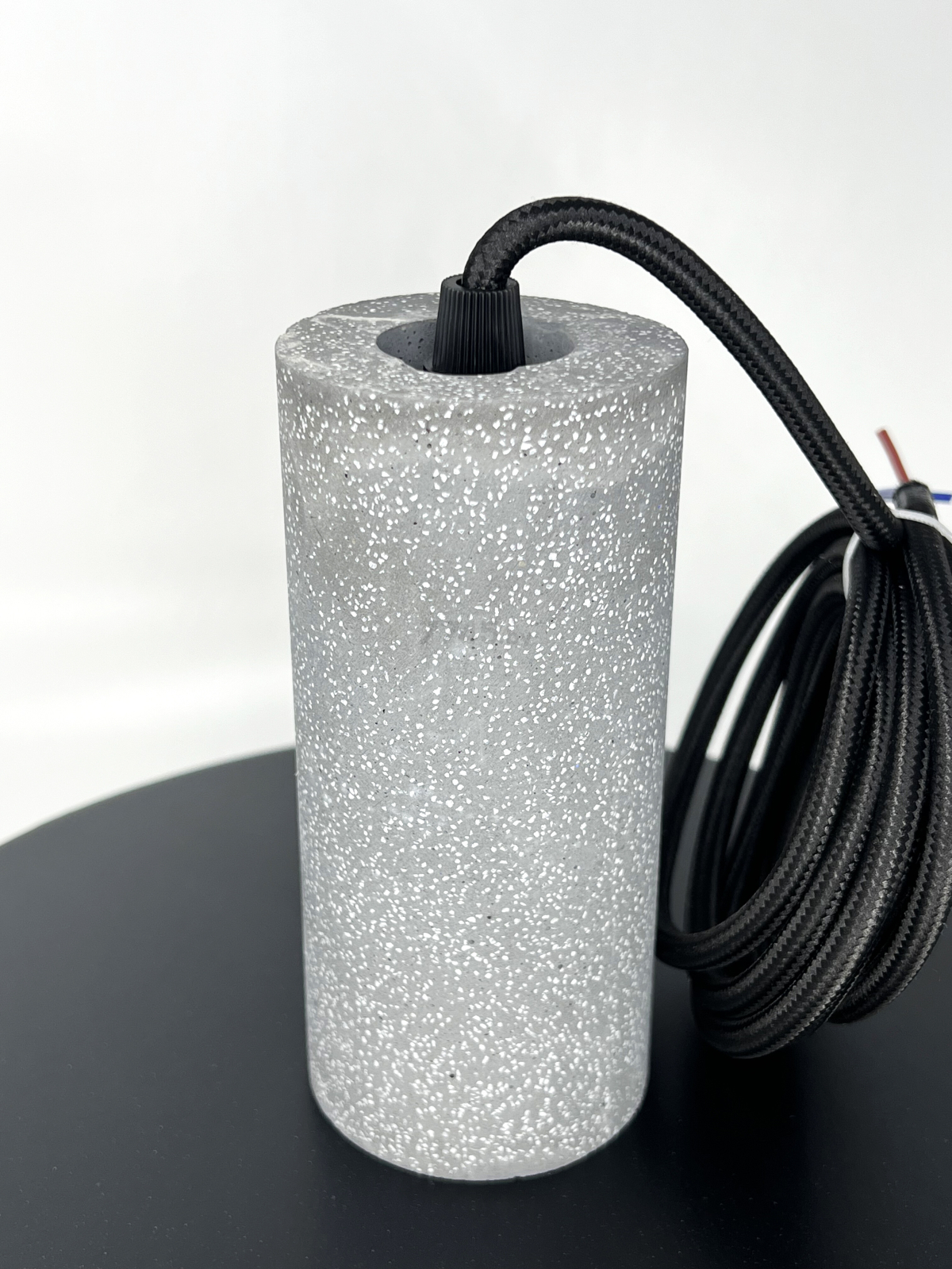 Подвесной светильник цилиндрический под лампу E27 с металлической сеткой , иск.камень, серый, IP20 (21404) - Фото 5