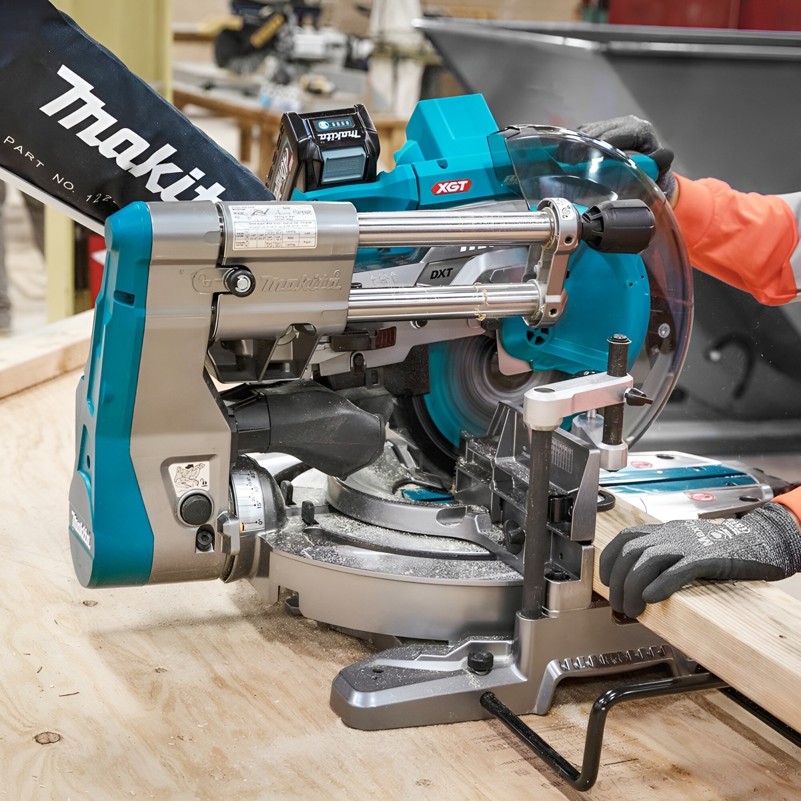 Пила торцовочная аккумуляторная MAKITA LS003GZ01 - Фото 9