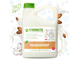 Кондиционер для белья SYNERGETIC Миндальное молочко 2,75 л (4623722441850)